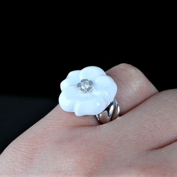 18475 Chanel Camelia Galbe 18K White Gold Diamond White Ceramic Flower Ring - Picture 2 of 5